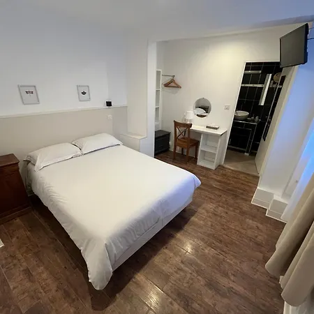 Arnaud Bernard Hotel