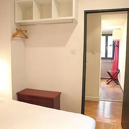 Hotel Arnaud Bernard 2*