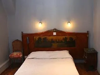 Arnaud Bernard Hotel