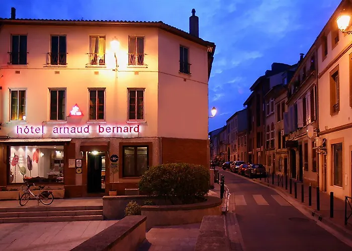 Hotel Arnaud Bernard 2*