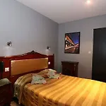 Hotel Arnaud Bernard 2*