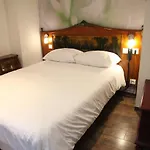 Arnaud Bernard Hotel 2*