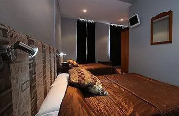 Arnaud Bernard Hotel 2*