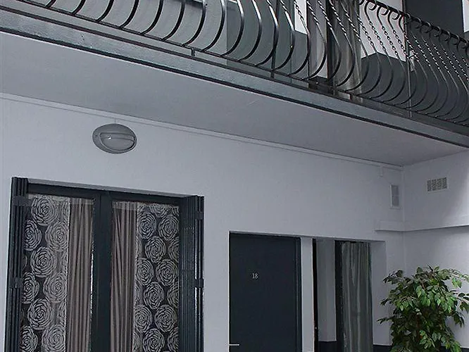 Arnaud Bernard 2* Tolosa